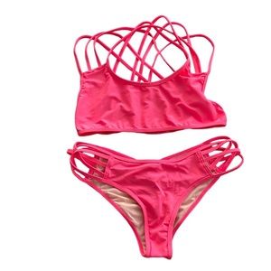 BLVD Collection Coral Two Piece Strappy Bikini Set Size Large NWOT.